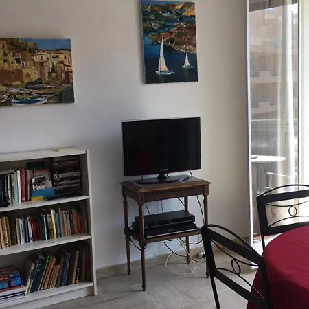 Charmant T2 Au Port De Hyeres, 5 Pers., Proche Plages Et Commerces, Parking Reserve - Fr-1-335-189 Apartament Hyères